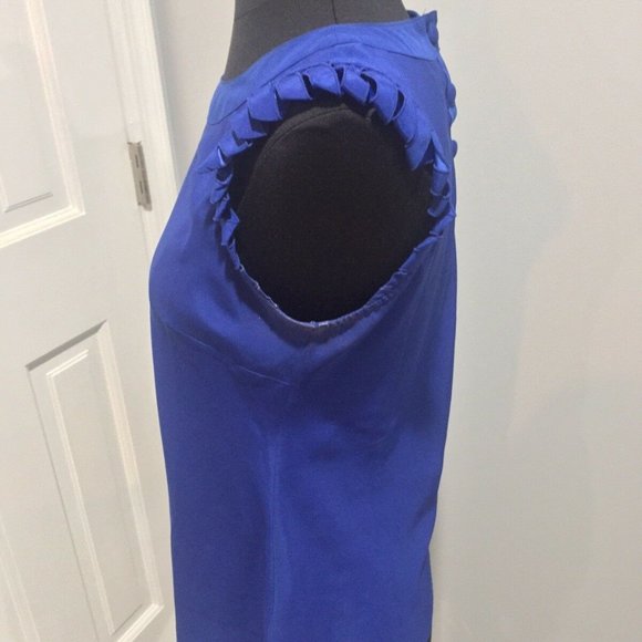 Banana Republic Sleeveless Blue XS Silky Buttons - Picture 3 of 7
